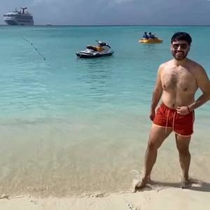 Meet your Posher, Jose